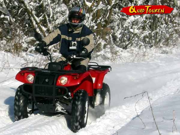 Quad fahren im Schnee